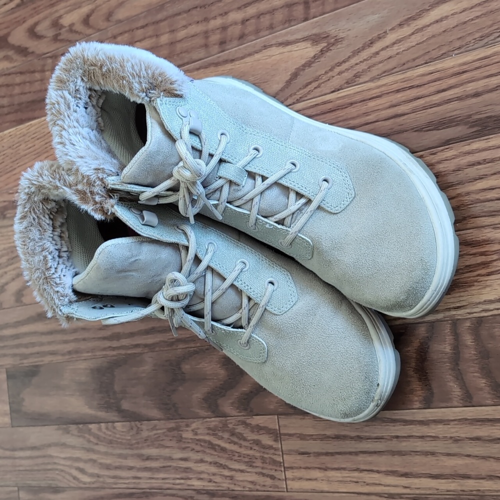 Ryka Women's Winter Boots - Size 8
